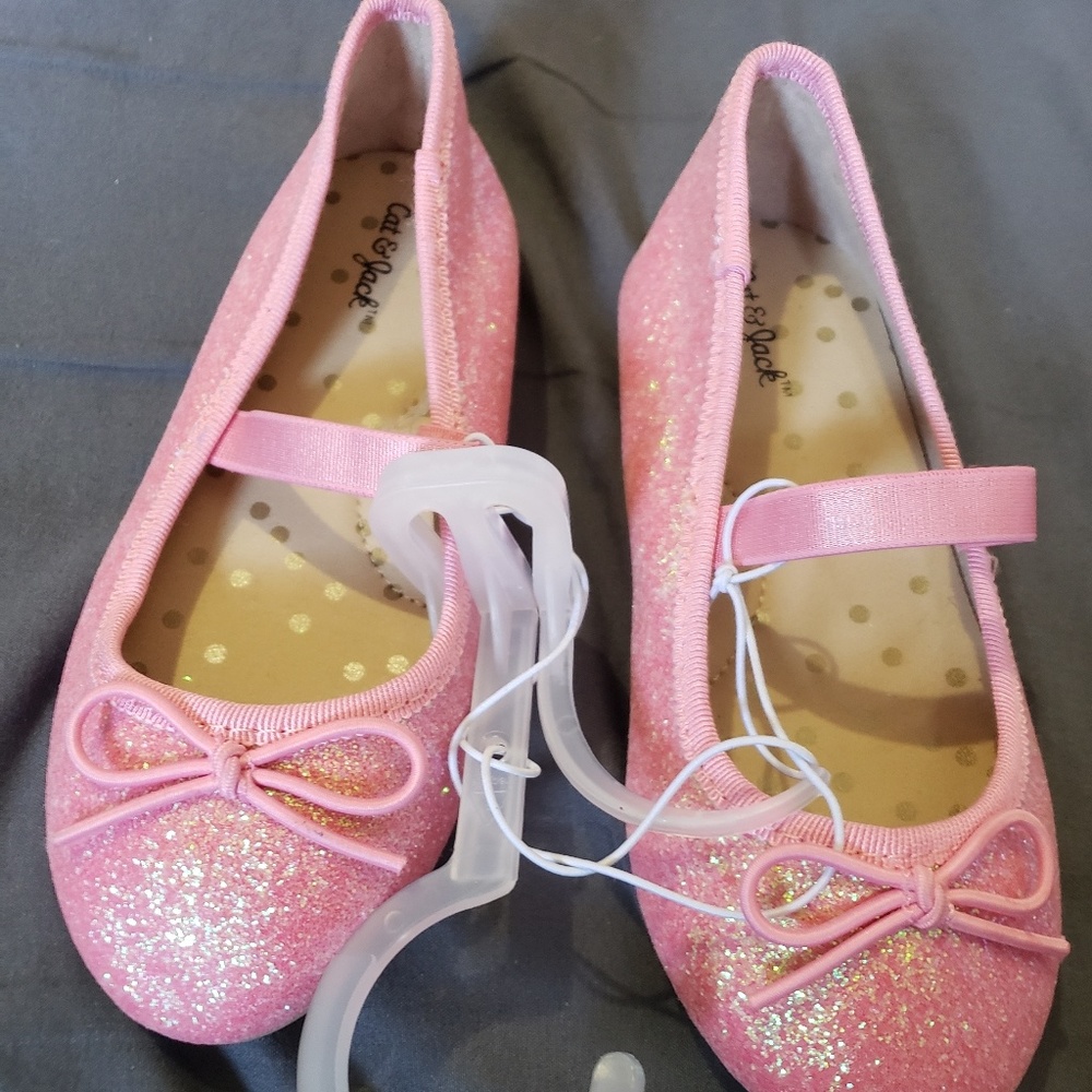 Girl slip in